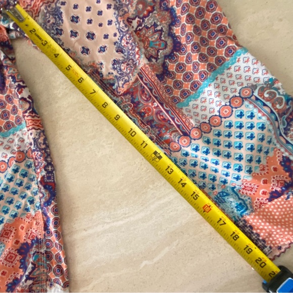 Chico’s Cool Cotton-Blend Patched Capris - Picture 12 of 14